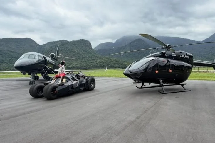 Apresentação da Seleção: Neymar chega a Teresópolis em helicóptero de R$ 77 milhões