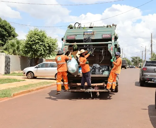 Coleta de Lixo está mantida no sábado e na segunda-feira de feriado em Dourados – Foto: A. Frota